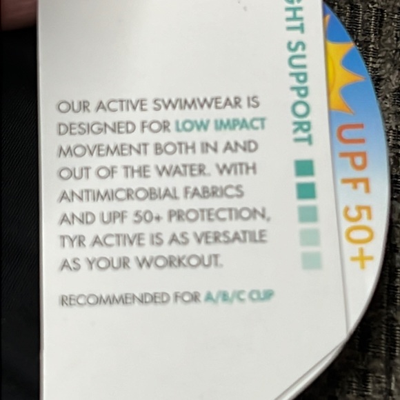 TYR upf 50+ light support padded swim bra size small - Picture 4 of 8